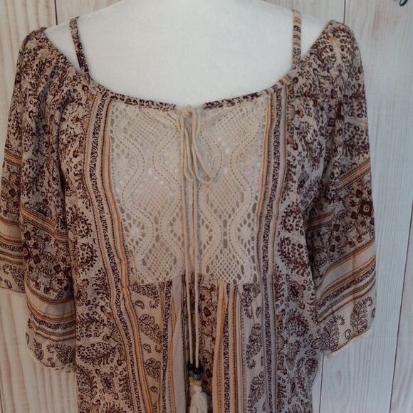 Angie Boho Peasant Cold Shoulder Top - Picture 2 of 10